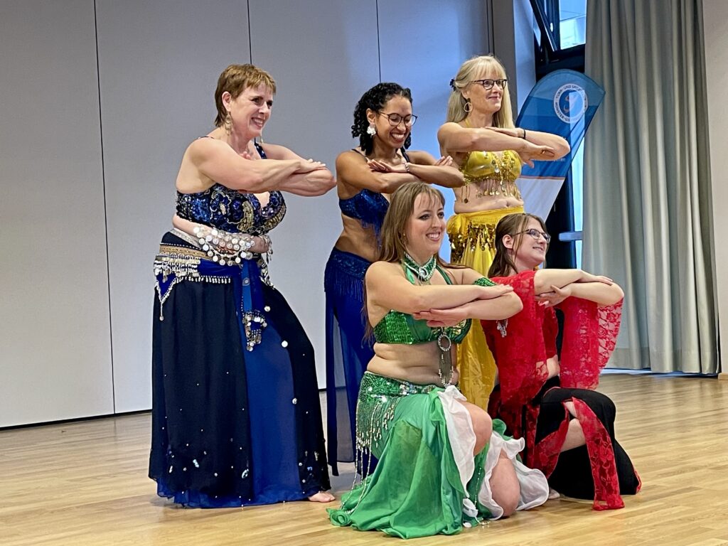 Bunte Tanzshow vom TSC Münster beim Nachbarschaftsfest